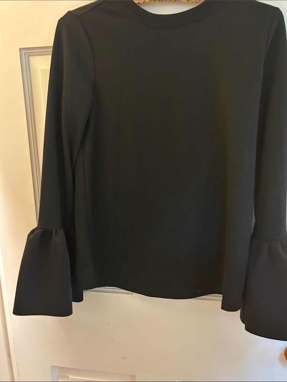 beachlunchlounge Black Long-Sleeve Top with Ruffle Cuffs